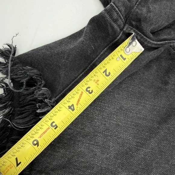 Good American Black Distressed High Rise Cutoff Denim Shorts Size 4/27 - Picture 8 of 8